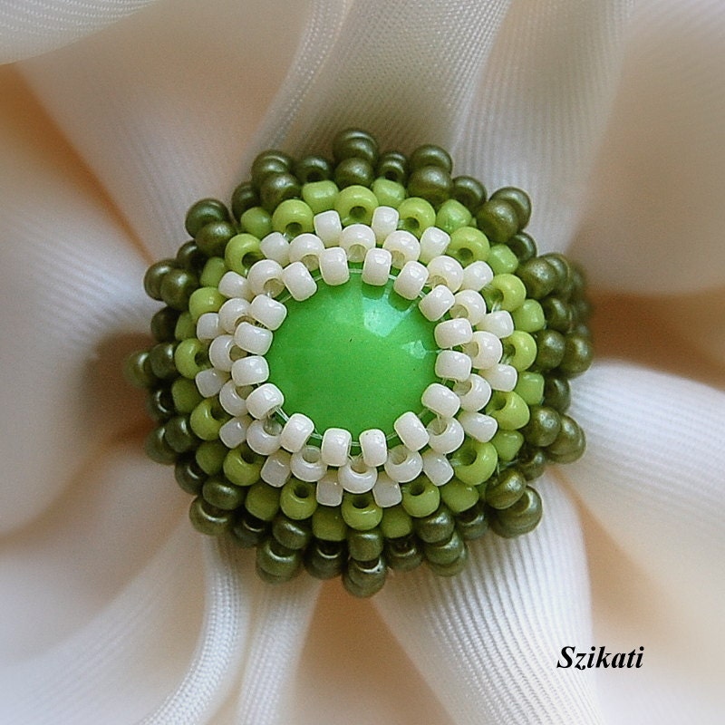 Beaded green ring, fall colors, unique autumn fashion, OOAK