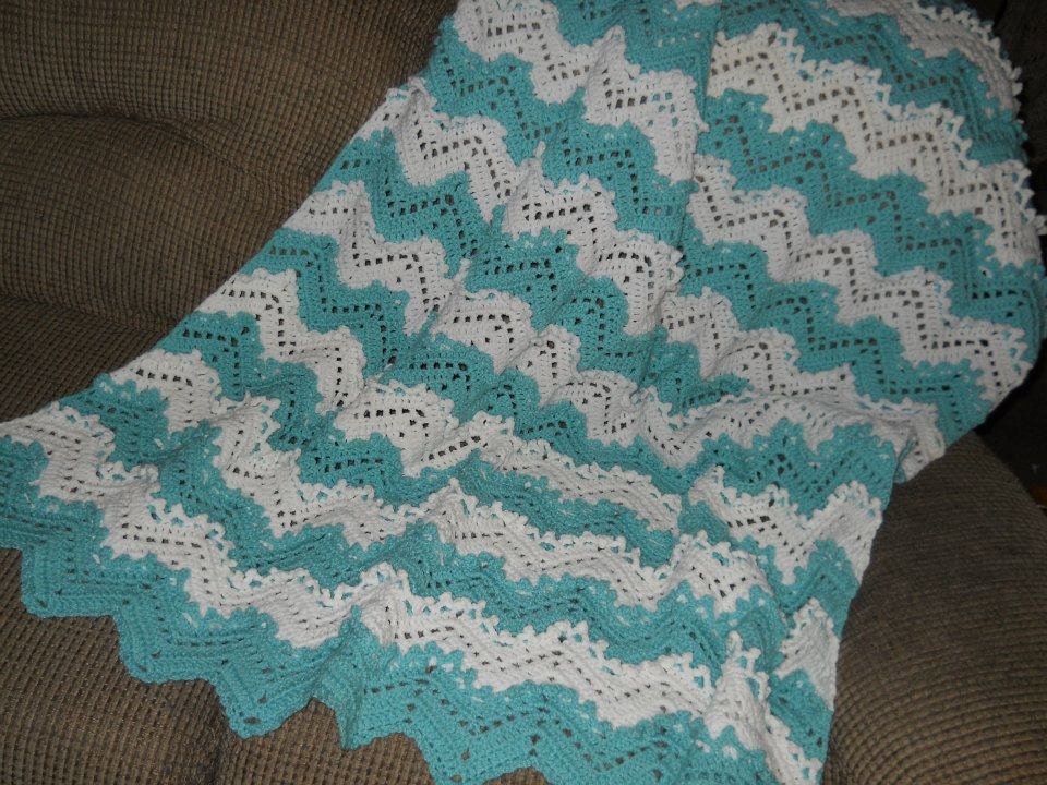 Lacy Ripples Afghan