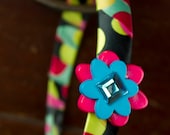 Circle Headband Bright Colors.  Turquoise and Pink Buttons and an Ice Blue Gem.  Toddler and Girls Size