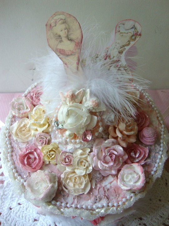 Shabby Chic Marie Antoinette Cake - Fake/Decoration