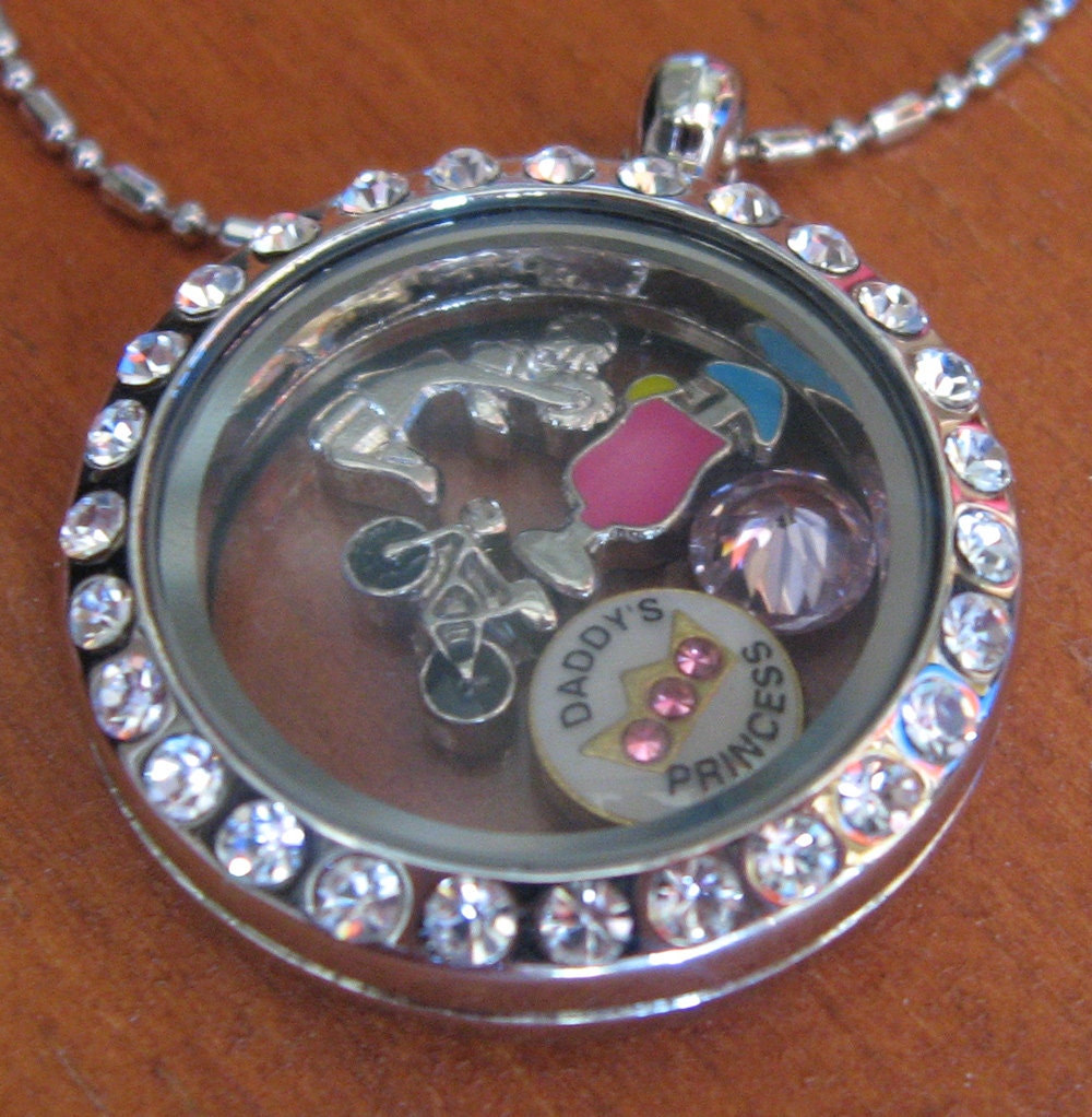 Mothers Large Silver Bling Locket Necklace Keepsakes  -Charm Locket - Love Note Custom Gift Wedding Birthday Mom Daughter Grandma