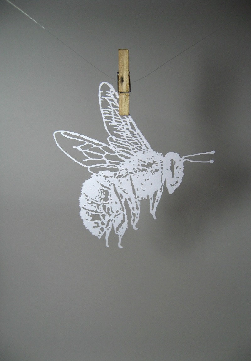 Bumble Bee Insect Paper-Cut Scherenschnitte in White