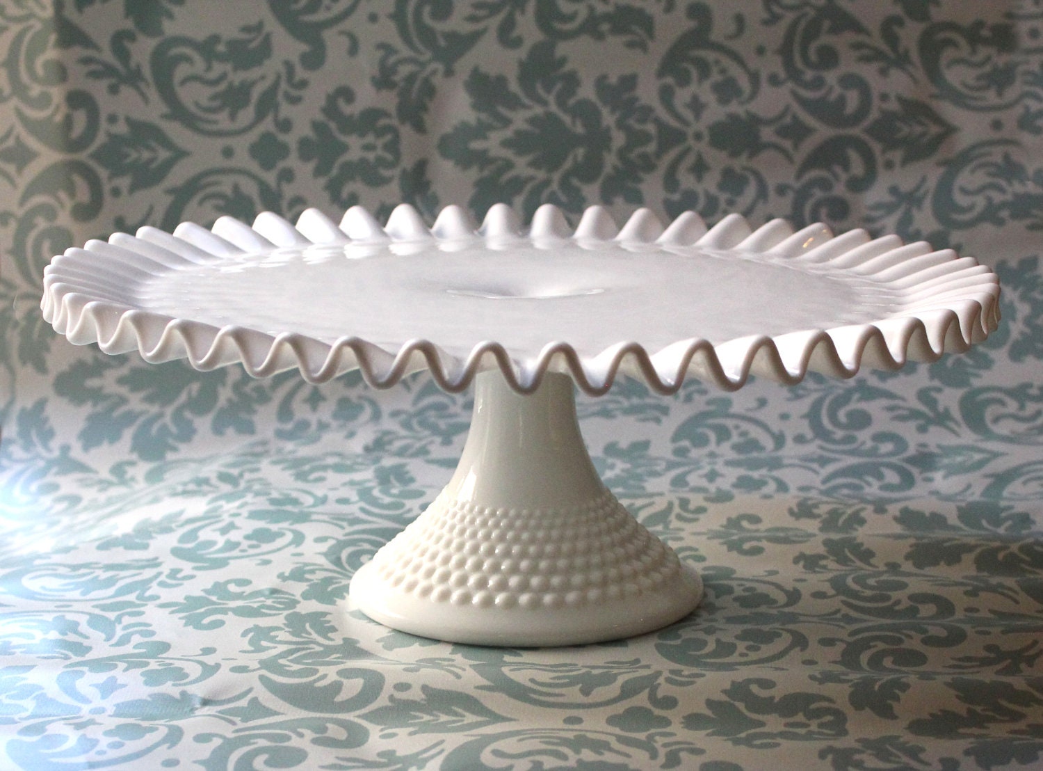 Milk Glass Cake Stand / Fenton Hobnail Cake Stand / Vintage Wedding Cake Pedestal / White Cake Plate Ruffle Cake Stand / MilkGlass Cakestand
