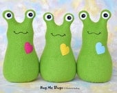 Handmade Slug, Stuffed Animal Plush Doll Art Toy, Hug Me Slug, Personalized Tag, Grass Green Fleece, Choose Heart Color, 9 inch, Custom-made