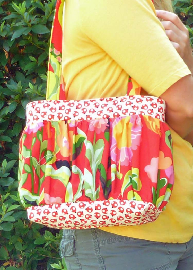 Sewing Pattern PDF - Aivilo Pouf Purse - in adult and child sizes - easy to sew - Instant Download