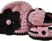 Baby shower  gift set, Crochet  hat and booties set