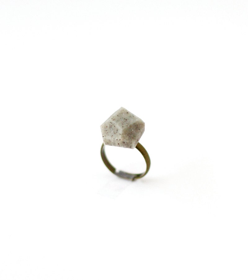 speckled grey geo ring