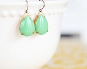 Vintage Glass Drop Earrings in Jadite