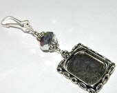 Memorial photo frame charm. Silver colour.