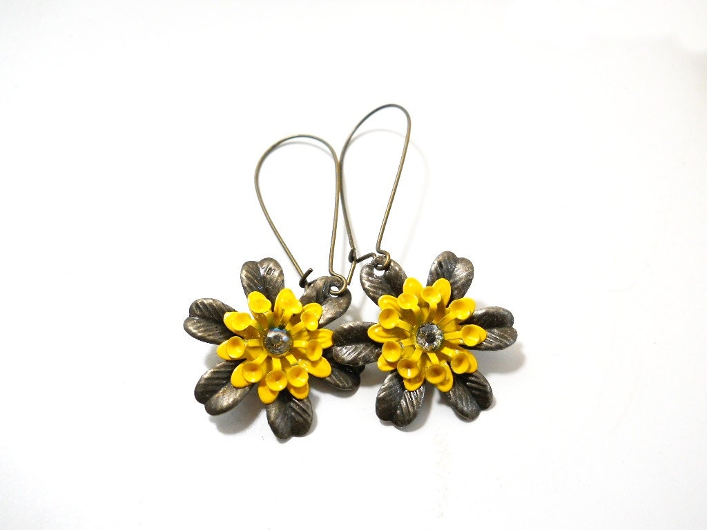 Flower Dangle Earrings, Yellow Enamel Flower, Antiqued Brass, Summer Fashion, Rustic Jewelry - ChelseaGirlDesigns