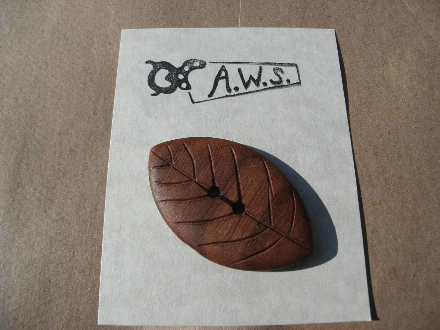 Large Leaf Wood Button Black Walnut