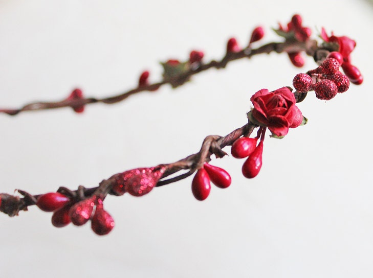 Red Sparkly Twigs Flower Crown. Red Flowers. Bohemian. Spring, Wedding. Flower Hair Crown, Christmas, head wreath