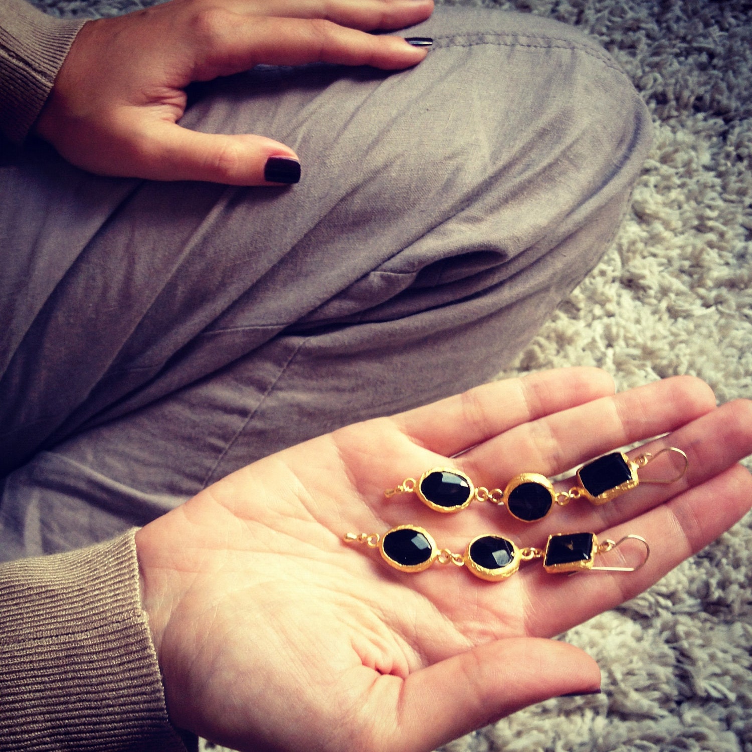 spring fashion golden night extra long black onyx and gold stone earring elegant gemstone glam fashion jewelry israel