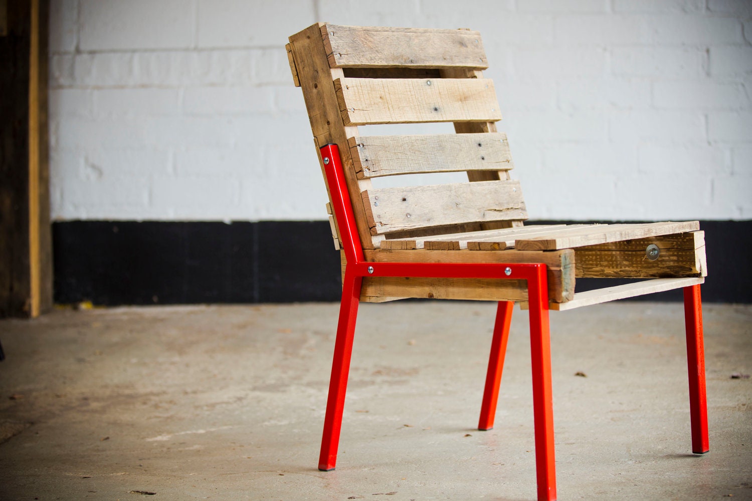 Pallet Chair - Steel Legs