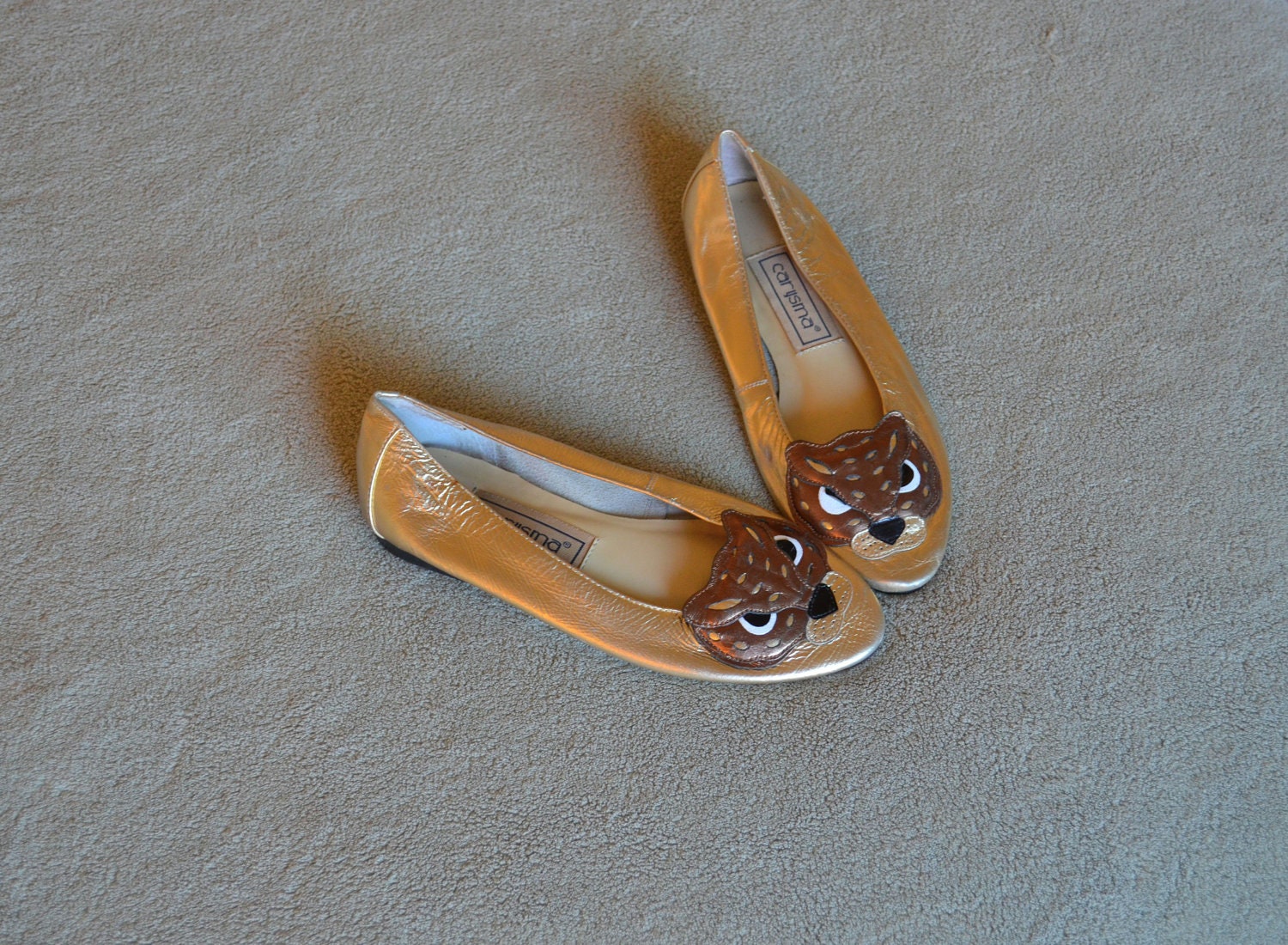 1980s SIZE 7 gold animal face ballet flat slip on