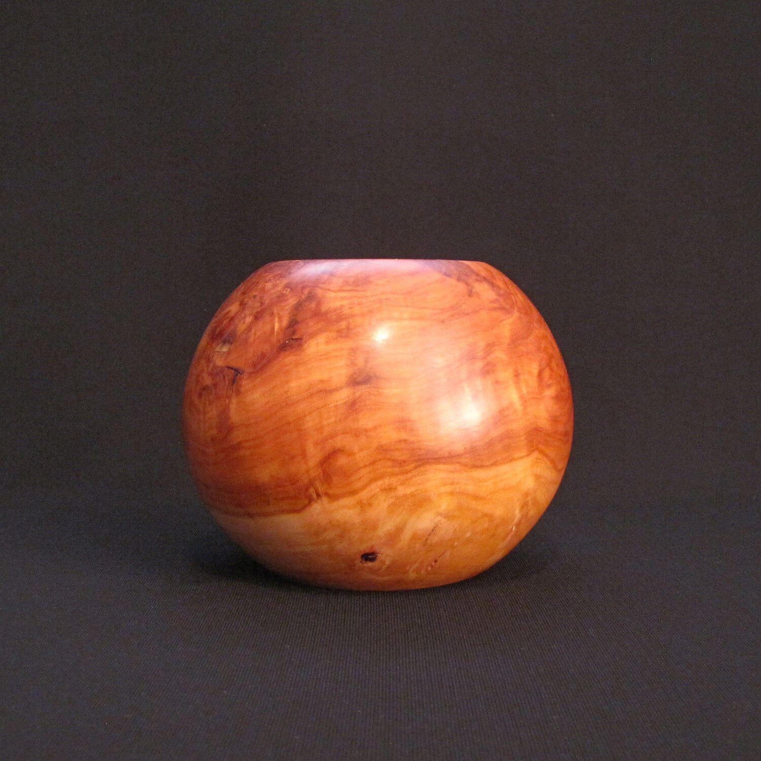 Wood Vase Holder