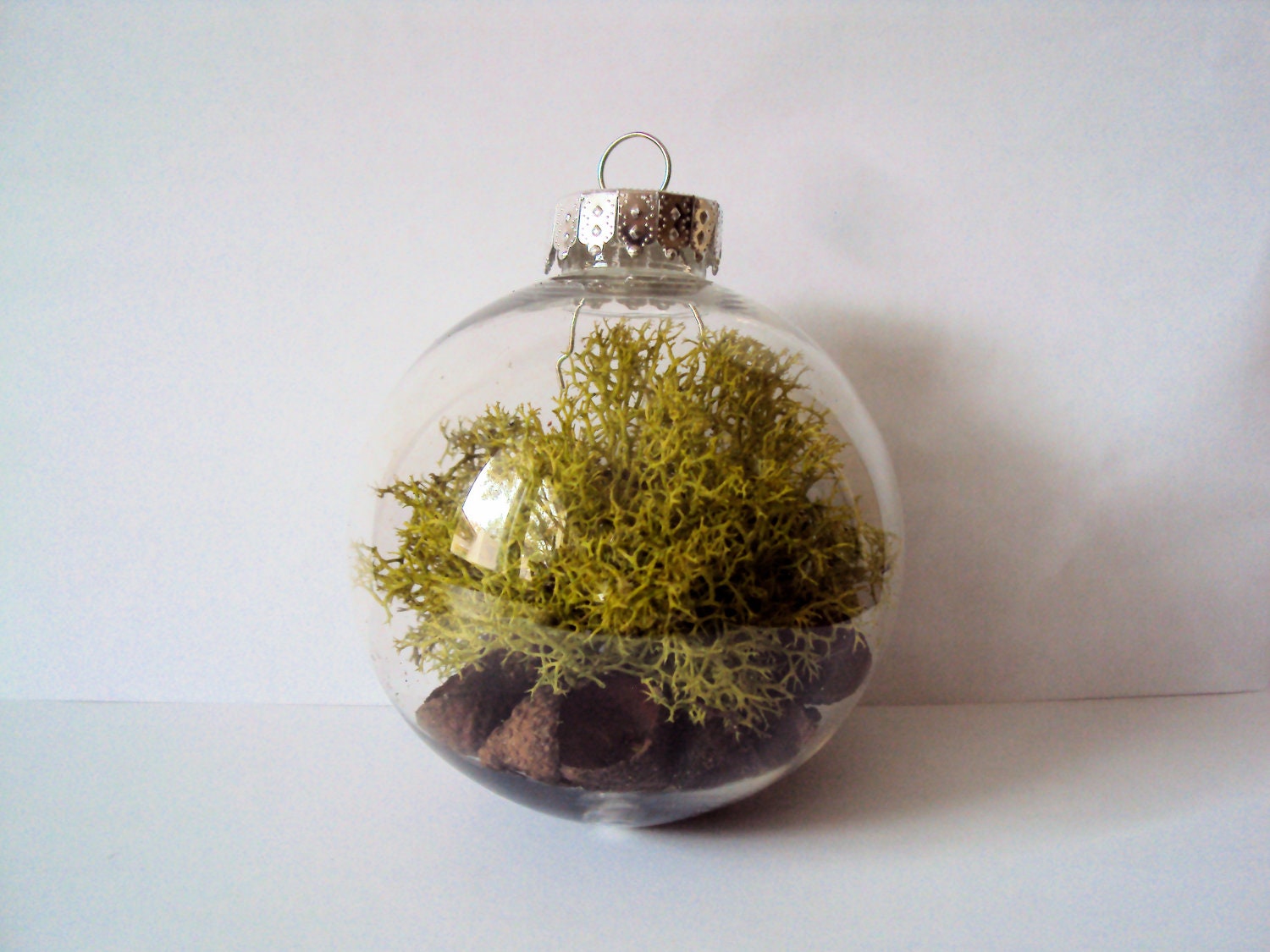 Woodland Moss Bauble Ornament - Rustic Christmas Decor - Acorn Cap Tree Decoration Fairy Ball - Nature Mossy Orb