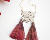 LARA/ Gold & Red small tribal necklace