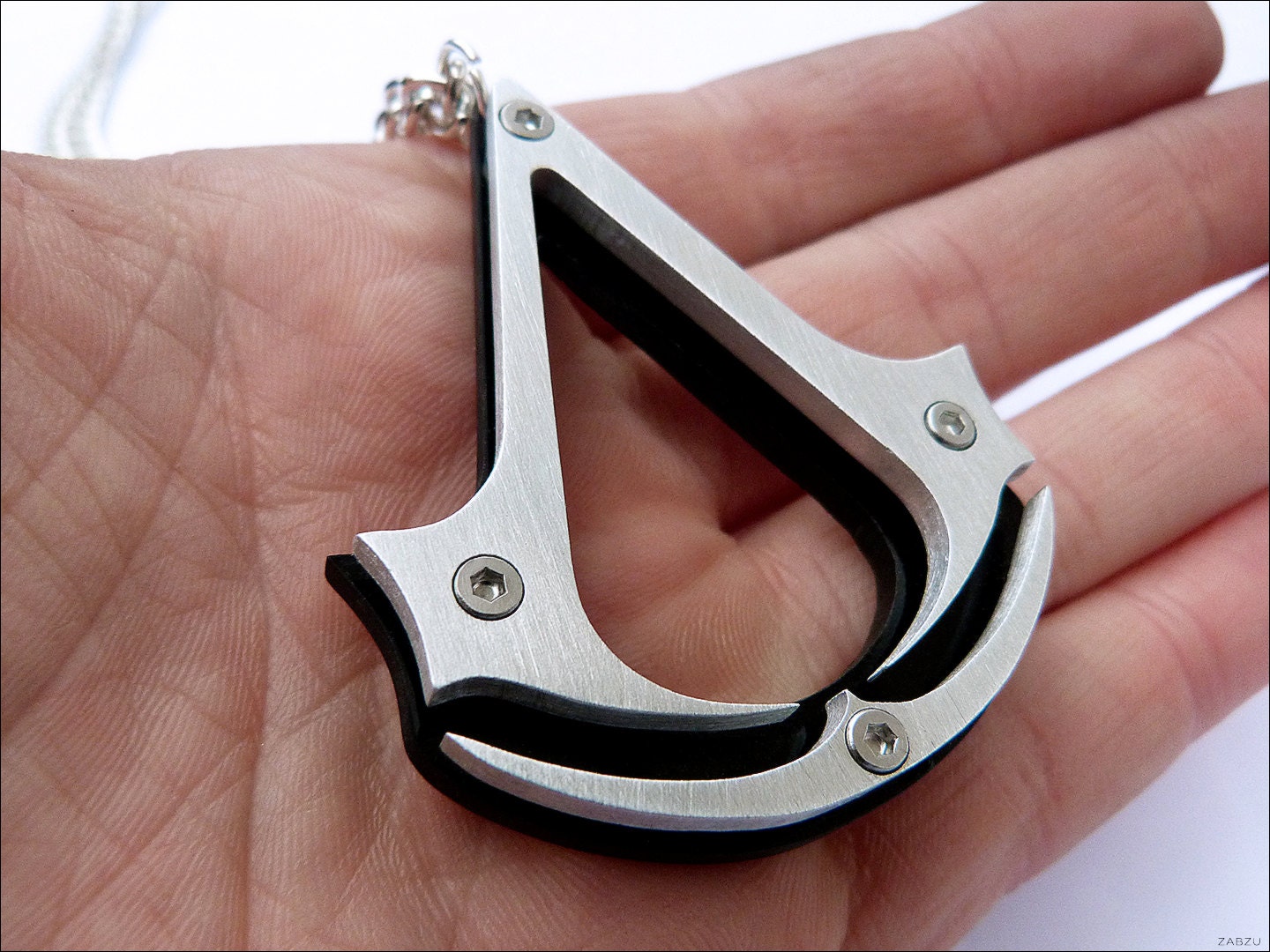 Metal Assassin's Creed Pendant