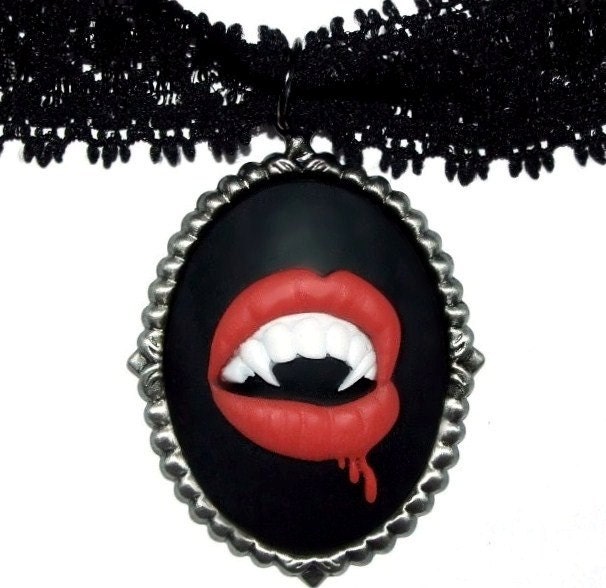 Vintage/Gothic/Vampire/Victorian Teeth/Fangs/Lips/Blood Dark Red/Black & Antique Silver Large Cameo Soft Lace Adjustable Necklace/Choker
