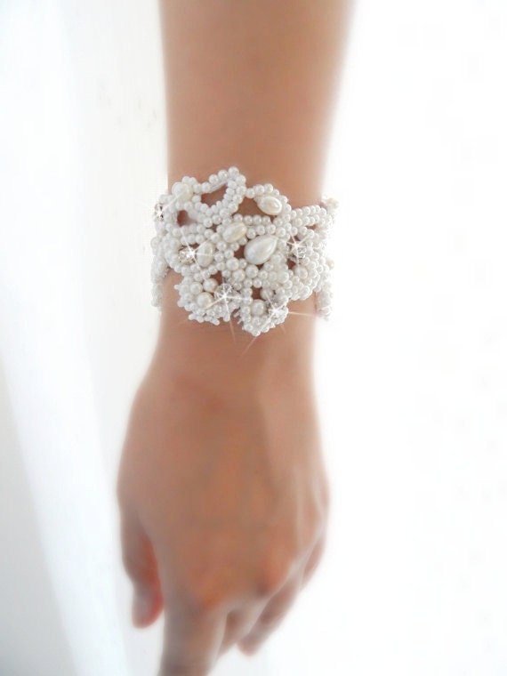 Bracelet, Bridal bracelet, bridal cuff, bride cuff, wedding cuff, wedding, bridal, lace cuff, pearl cuff, bridal accessory, OOAK