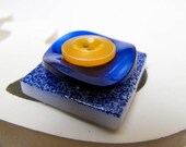 Unusual ring from recycled bathroom tile mosaic with blue and orange buttons - Mixed media jewelry by Lespetitsbuttons