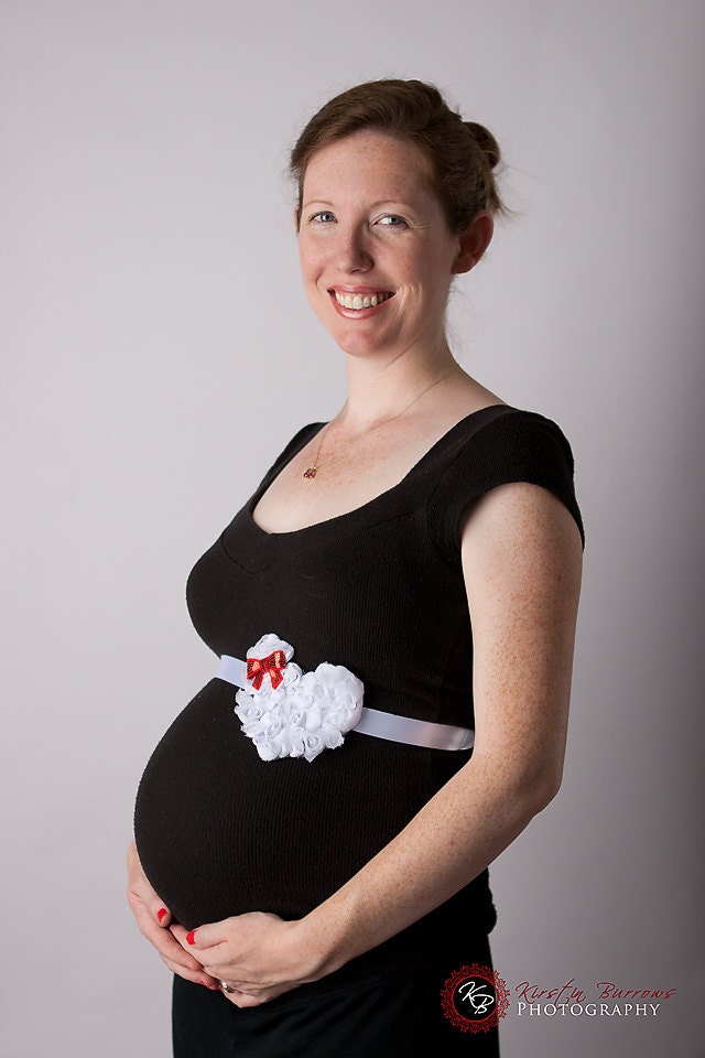 White Heart Maternity Sash Photo Prop Belly Band Baby Girl or Boy Newborn Sash Baby Shower Gift Pregnancy Belt