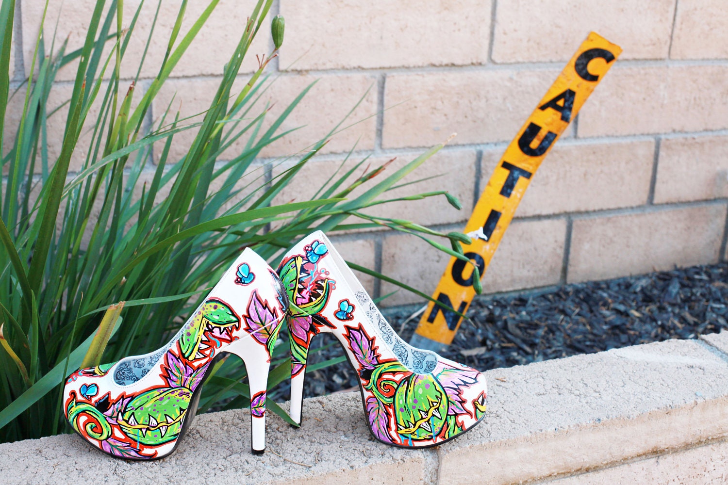 Unique hand painted Venus Fly Trap high heels