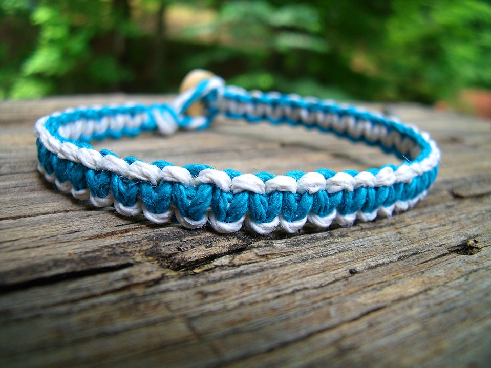Turquoise and White Reversible Hemp Bracelet