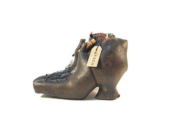 Pincushion, Witch Shoes, Witch, Wicca, Primitive, Black, Magic, Mystical, Gothic, Goth, Halloween,  Black and Orange Checked