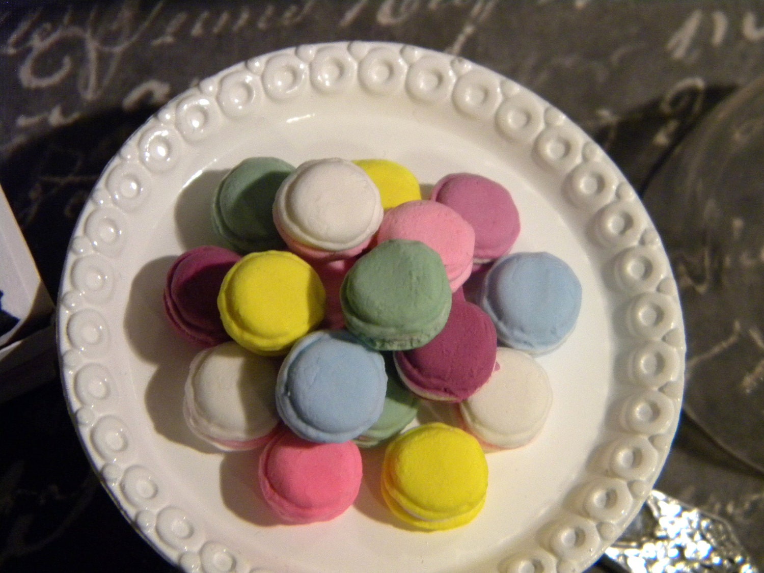14 French Macarons in Pastry Box for Fashion Royalty Barbie Doll 1/6 Scale Dollhouse Miniatures