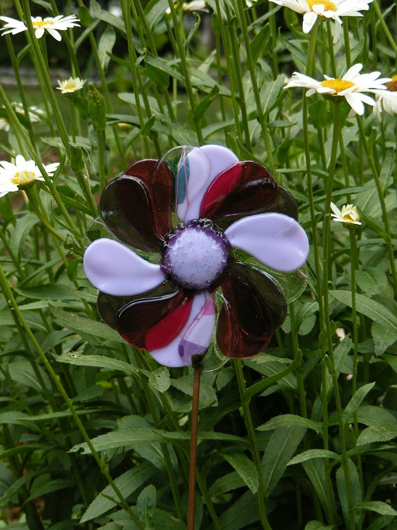 Kirks Glass Art Fused Stained Glass Pinwheel Flower Garden Stake in Fuscia, Lavender and Purple