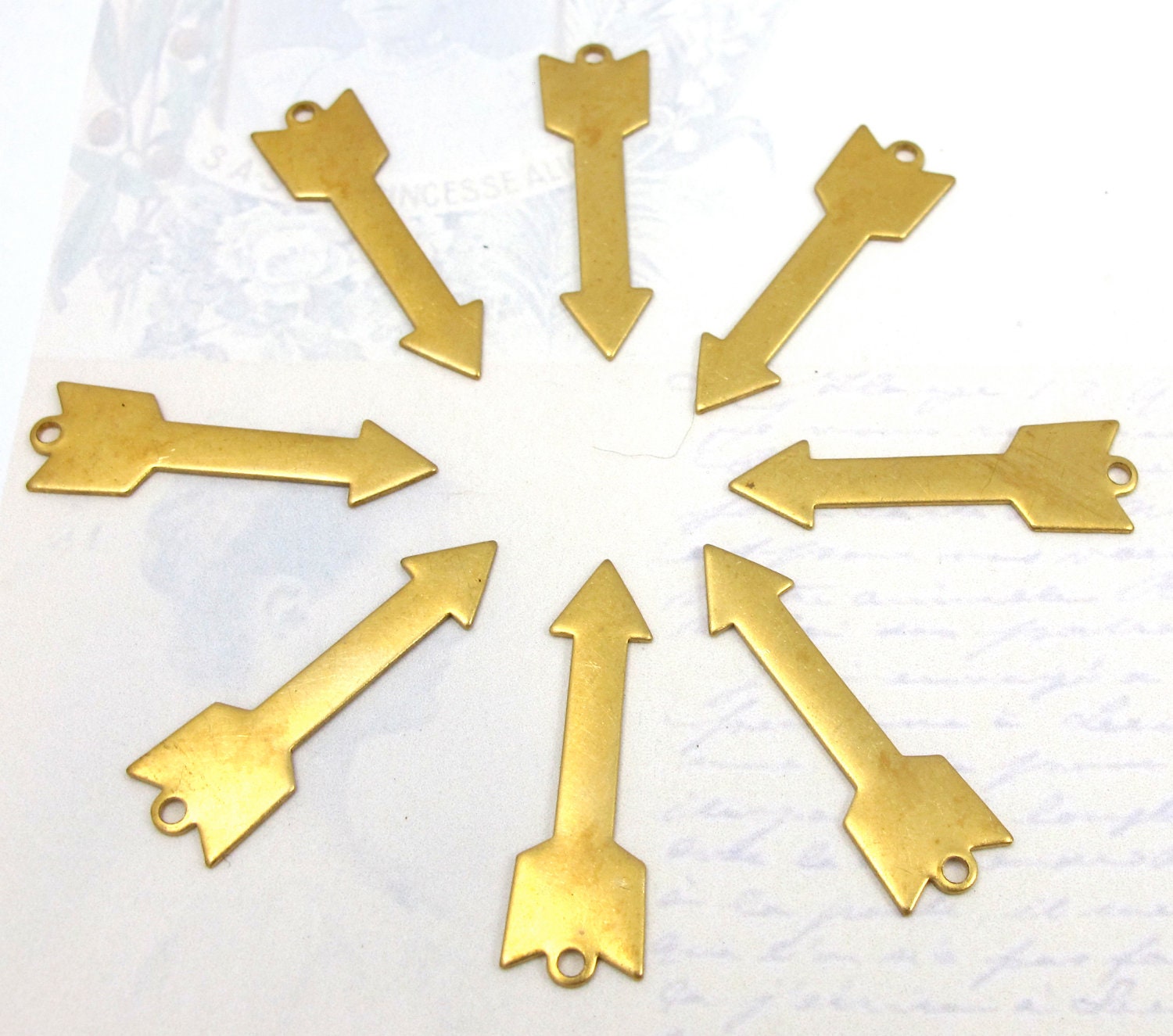 Brass Engravable Arrow Charms (8X) (M903)