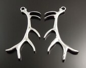 Large deer antler pendants charms jewelry findings  quantity two pieces   V9