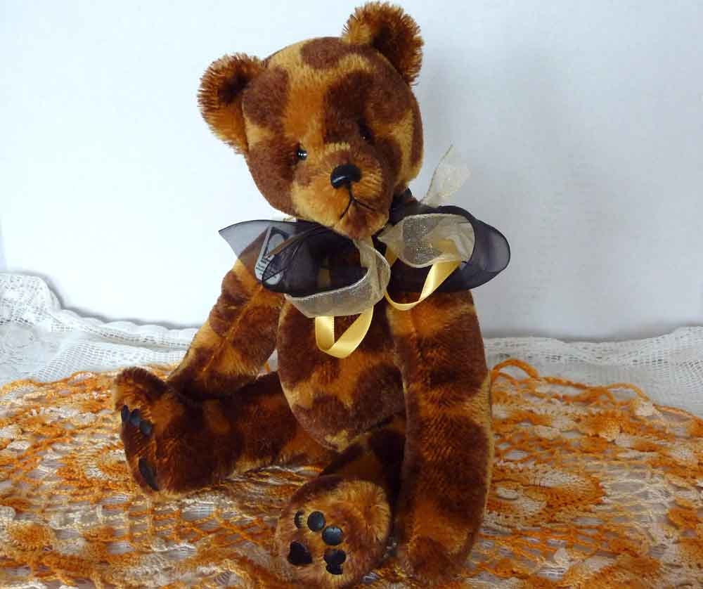 Artist Teddy Bear, Rusty, by Custom Teddys