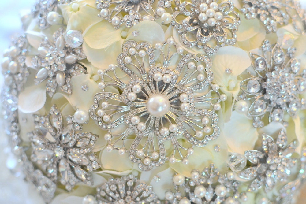 Deposit on rich pearl brooch bouquet - made to order wedding bouquet