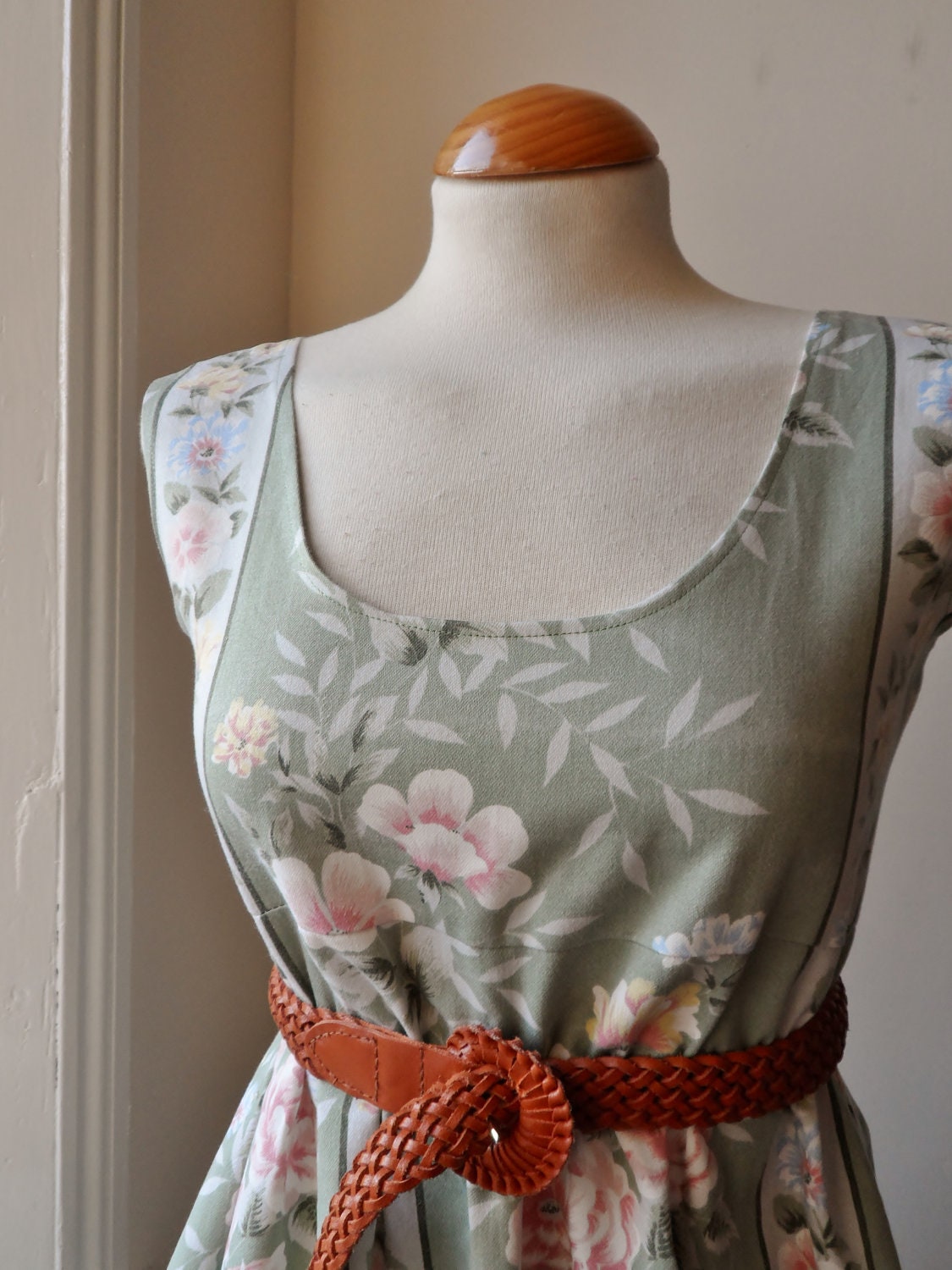 Reserved for Jasmin Chor English Mint Green Kitsch Floral Dress // Bohemian Vintage Whimsical Woodland Dress (XS,S)