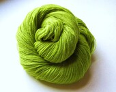 snapdragon light fingering - lime green