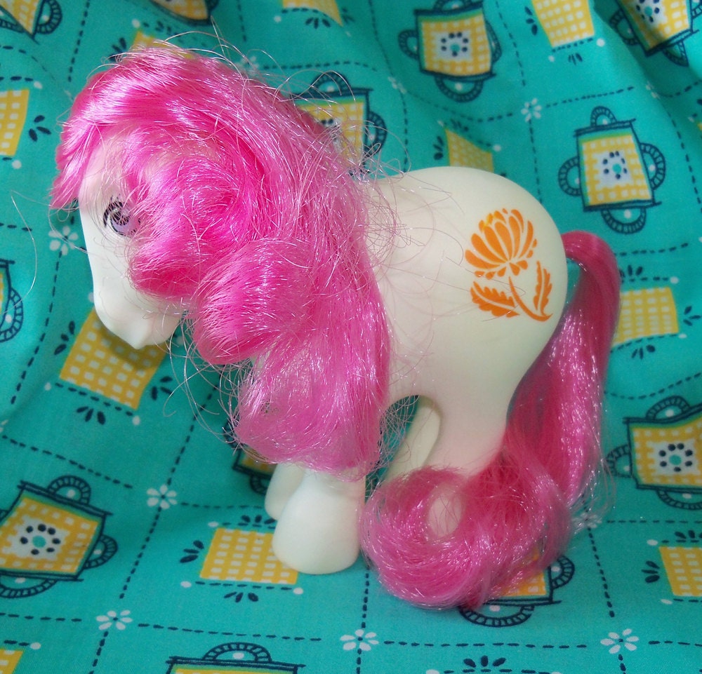 SALE My Little Pony MLP Vintage G1 Mail Order Birthflower Pony - November Chrysanthemum