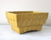 vintage GEOMETRIC mustard planter.