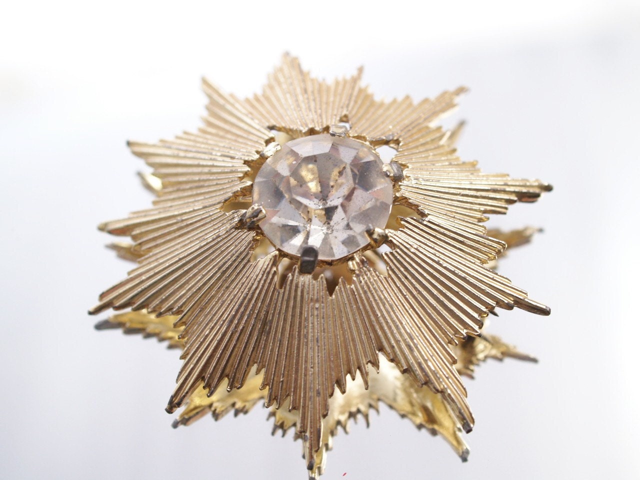 Vintage Starburst Brooch Big Rhinestone Gold Tone Pin Broach Wedding Bridal