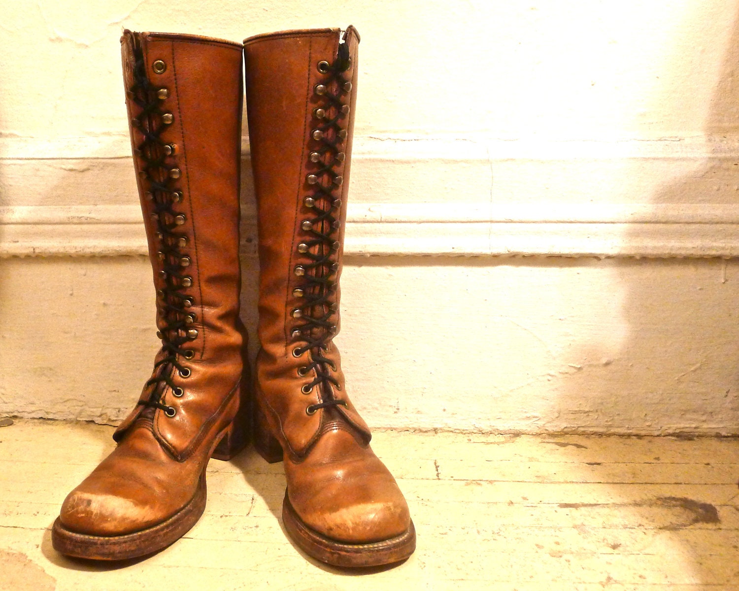 vintage authentic frye lace up boots. size 7b - evolutionnow