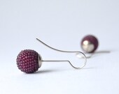 globe earrings made of dark rose glass beads and silver925 Diameter inch 0,55 /1, 4cm- total length inch1,57/ 4cm