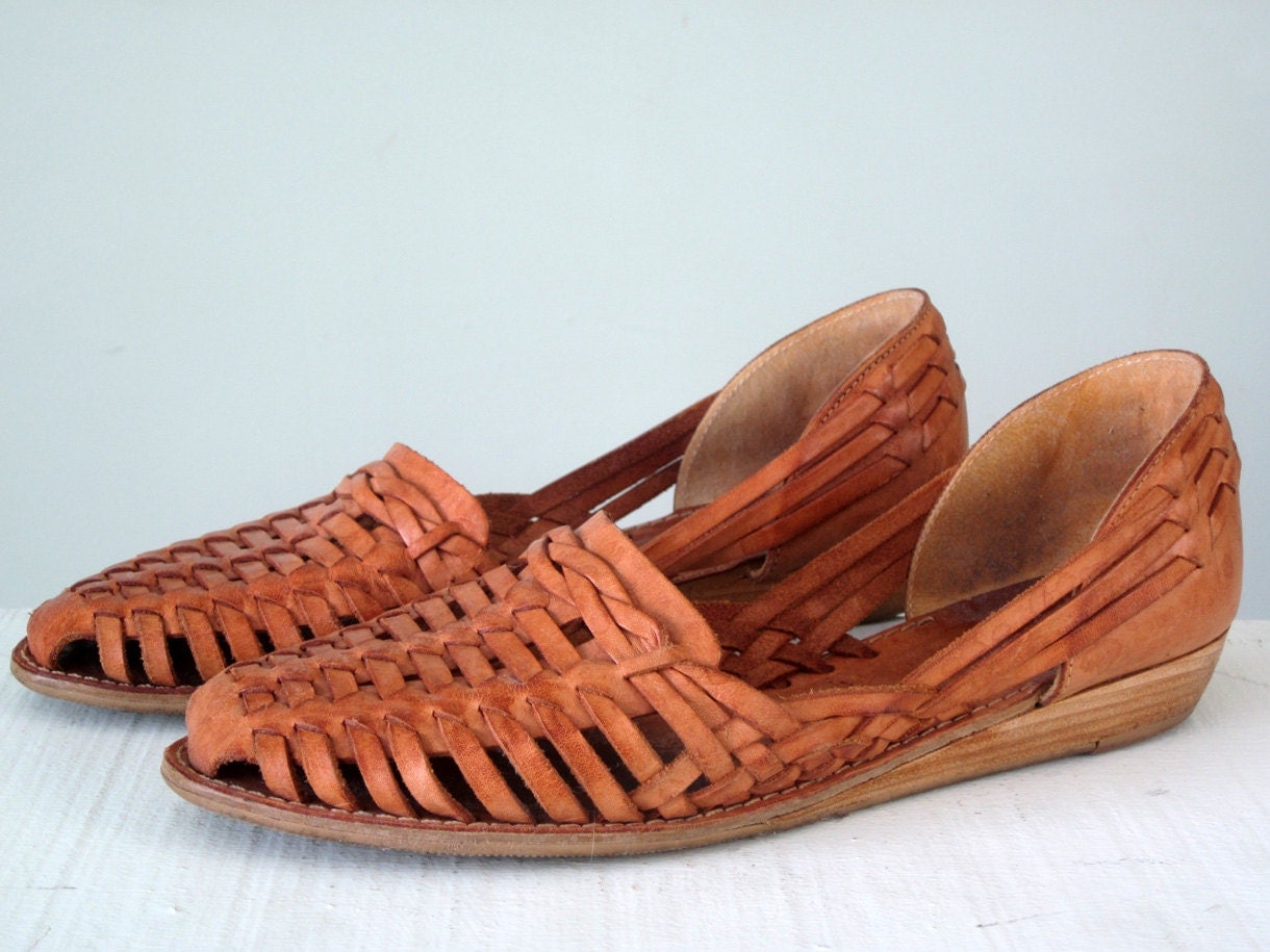 Woven Flats Brown Leather Huarache Sandals By Sallyjanevintage 