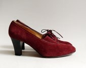 shoes 4.5 / red suede heels / 60s 1960s lace up heels / suede oxford heels / vintage shoes 4.5