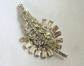 Abstract Leaf Rhinestone Pin - Vintage - JV
