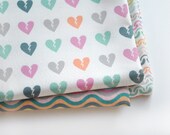 broken hearts - original fabric - fat quarter - pastel fabric