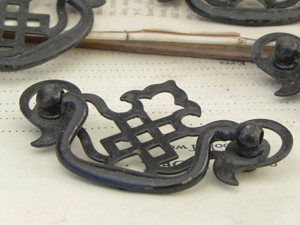 3 vintage drawer pulls