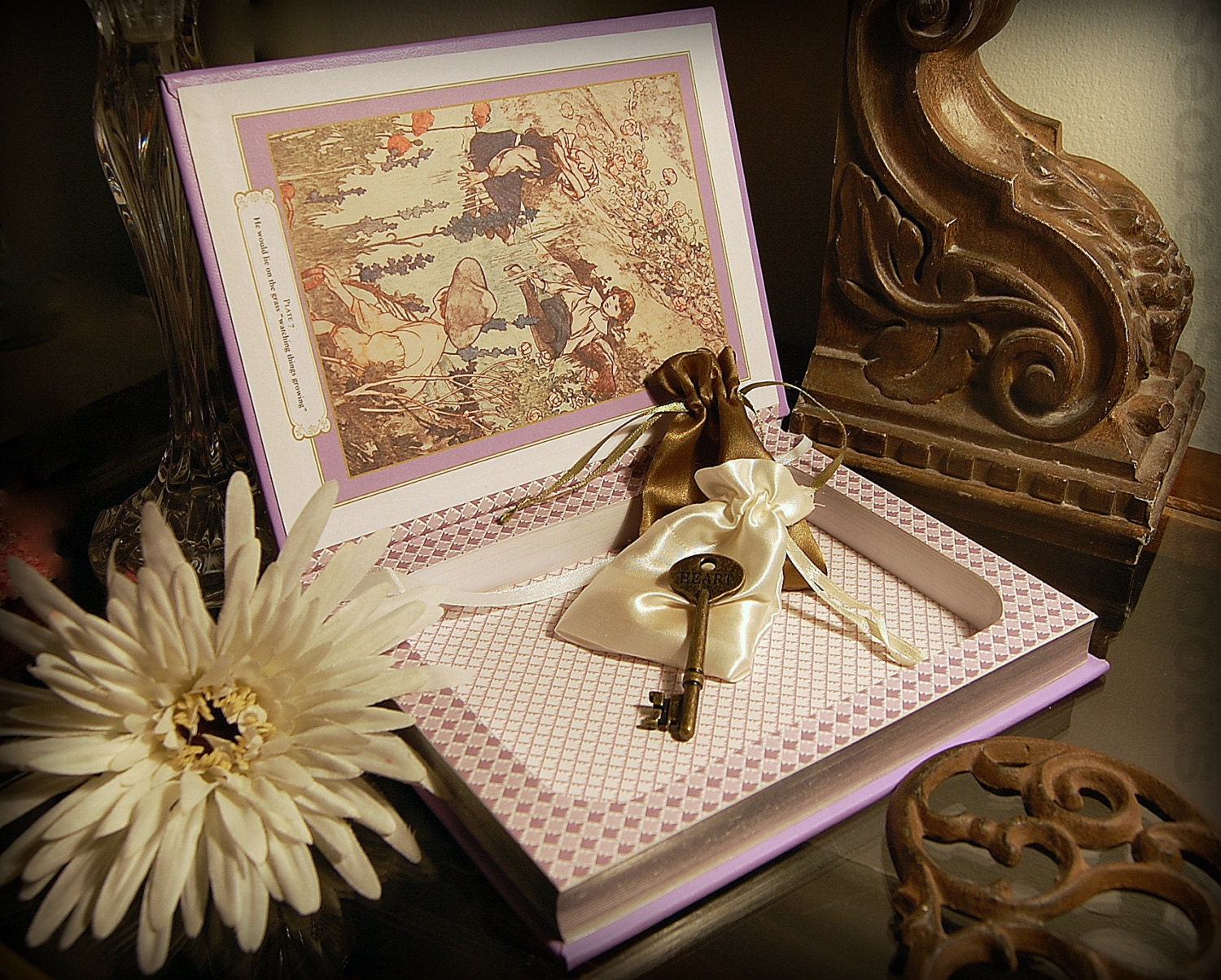 Hollow Book Safe (THE SECRET GARDEN)