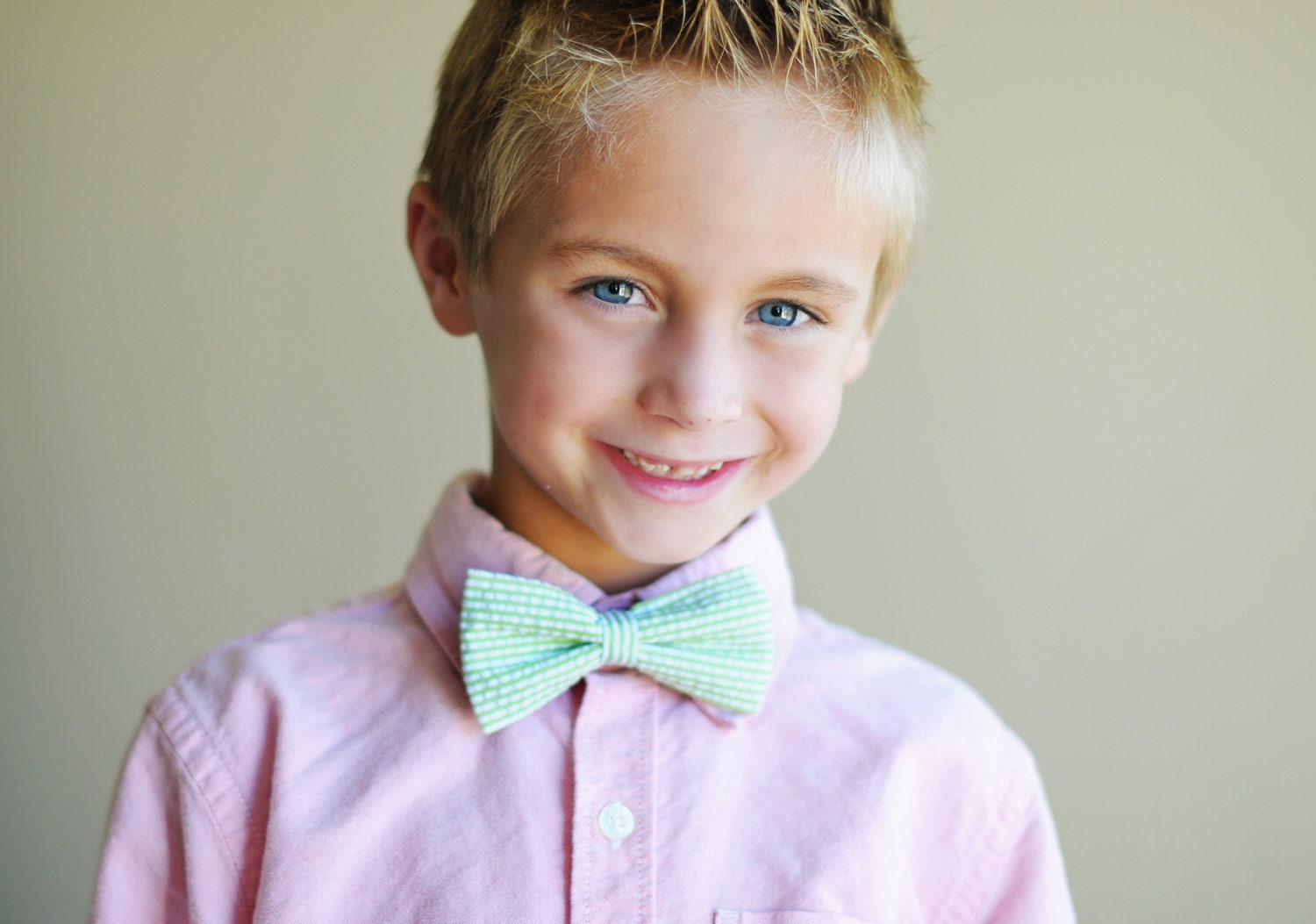 Boy's Bow Tie - Green Seersucker - any size